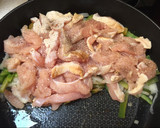 Foto del paso 2 de la receta: Rollitos de Tortilla y Pollo
