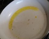 Foto del paso 1 de la receta: Huevo al hoyo