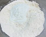 A picture of step 1 of Kubus - Arabian Pita Bread.