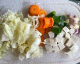 Foto langkah ke 1 dari resep Bening Sawi Putih Wortel.