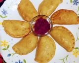 A picture of step 7 of Halwa Stuffed Gujia.
