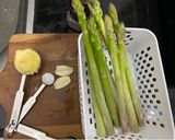 Foto langkah ke 1 dari resep Sayur Tumis Asparagus Ala Gita.