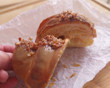 Foto del paso 10 de la receta: Croissant con glasa de café y chocolate blanco