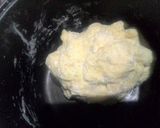 Foto langkah ke 3 dari resep Pizza pan empuk ngembang tanpa air anget.