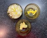 Mentás zöldborsófőzelék fasírttal recept fázis 2 fotója
