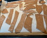 Foto del passaggio 1 della ricetta Chiacchiere al forno cacao e mandorle