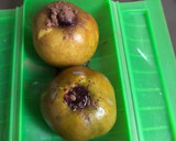 Foto del paso 1 de la receta: Manzana rellena de cerezas con chocolate