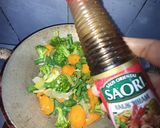 Foto langkah ke 4 dari resep Tumis Brokoli Wortel 🥦🥕.