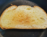 Foto del paso 3 de la receta: Tostada de Merluza rebozada con Piperrada