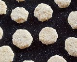 Foto del paso 3 de la receta: Galletas de coco rallado