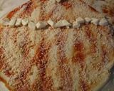 A picture of step 1 of Fluffy's festive pizza :).