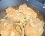 Foto del paso 2 de la receta: Filetes de Cerdo al Ajillo con Papas al Horno con Finas Hierbas!
