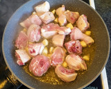 Foto del paso 2 de la receta: Pollo con champiñones al ajillo