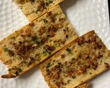 Une image de l'étape 3 de Garlic bread ou pain à l’ail à l’air fryer.
