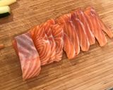 A picture of step 4 of Chirashizushi (Scattered Sushi) with salmon and shrimp - Japanese sushi.