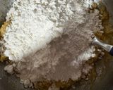 Foto del paso 3 de la receta: Cookies de cacao rellenas de chocolate blanco y salsa de arándanos🫐 🍪
