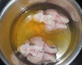 A picture of step 1 of Aatu Moolai Masala or Goat Brain Masala.