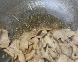 รูปขั้นตอนการทำที่ 3 ของ หมูผัดพริกเกลือ