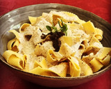 Foto del paso 4 de la receta: Cintas de pasta fresca al huevo con salsa de trufa y queso pecorino 🇮🇹 🇮🇹 🇮🇹