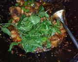 Foto langkah ke 4 dari resep Tongkol Pedas Kemangi.
