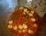 Foto langkah ke 4 dari resep Oseng telur puyuh pedas.