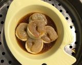 Hình bước làm 1 của món Đậu hủ tôm tươi hấp nước tương topping đậu hà lan