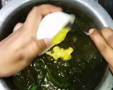 A picture of step 5 of Palak Gosht.