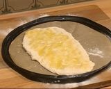 Foto del passaggio 5 della ricetta Pinsa Romana alla Carbonara