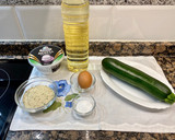 Foto del paso 1 de la receta: Tortitas de calabacín y queso ricotta