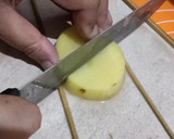 Foto langkah ke 2 dari resep Kentang Tirai.
