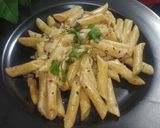 A picture of step 7 of White sauce pasta.