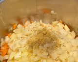 Фото кроку 2 до Вершковий суп з червоною рибою🥘.