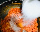A picture of step 2 of Gajar halwa shots.