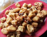 Foto langkah ke 2 dari resep Tahu cabai garam enak dan simple.