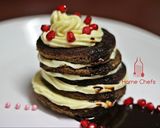 A picture of step 4 of Honey choco pancakes.