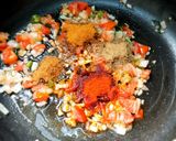 A picture of step 4 of Egg kothu chapati.