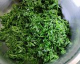 A picture of step 1 of Chana Saag Fry.
