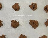 Foto langkah ke 6 dari resep Chocolate Chip Cookies.