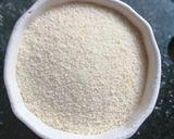 A picture of step 1 of Oats uttapam.