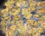 A picture of step 6 of Baigan ke pakore/Mix vegetables pakoray.