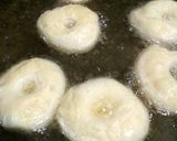 Foto langkah ke 5 dari resep Donat madu empuk.