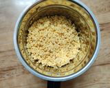 A picture of step 2 of Moong Dal Halwa.