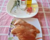 Foto del paso 1 de la receta: Suprema de pollo al romero con formitas de polenta y guisantes