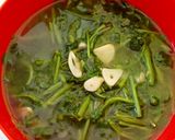 Foto langkah ke 2 dari resep Tumis selada air simple.