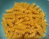 Foto langkah ke 1 dari resep Tumis Fusili Sosis.