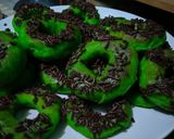 Foto langkah ke 3 dari resep Donat pandan.