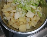 নিরামিষ বাঁধাকপি আলু গাজরের তরকারি(niramish bandhakopi aloo gajarer tarkari recipe in Bengali) রেসিপির ধাপ 1 ছবি
