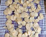 A picture of step 2 of Sweet Potato Crisps.