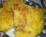 A picture of step 8 of Bread sweet omlet and chicken sandwiches 😋🥪.