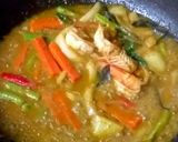 รูปขั้นตอนการทำที่ 5 ของ กุ้งผัดเครื่องแกง